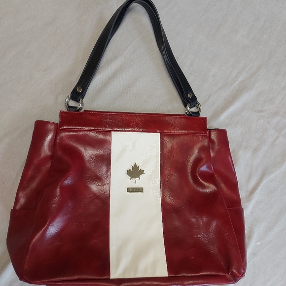 Miche Handbags - Miche Prima Base Bag with Canada Harmony Shell